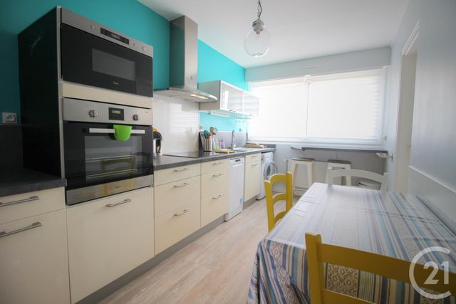 Appartement F2 à vendre - 2 pièces - 61.23 m2 - QUIBERON - 56 - BRETAGNE - Century 21 La Presqu'Île Appartement F2 à vendre - 2 pièces - 61.23 m2 - QUIBERON - 56 - BRETAGNE - Century 21 La Presqu'Île