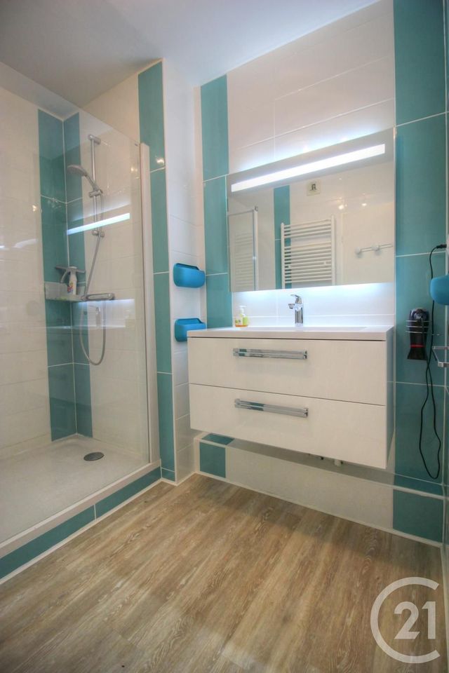 Appartement F2 à vendre - 2 pièces - 61.23 m2 - QUIBERON - 56 - BRETAGNE - Century 21 La Presqu'Île Appartement F2 à vendre - 2 pièces - 61.23 m2 - QUIBERON - 56 - BRETAGNE - Century 21 La Presqu'Île