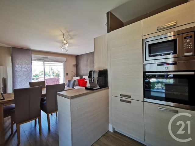 Afficher la photo en grand Appartement T3 à vendre - 3 pièces - 60.97 m2 - QUIBERON - 56 - BRETAGNE - Century 21 La Presqu'Île