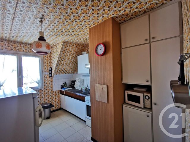 Appartement Triplex à vendre - 6 pièces - 105.0 m2 - ST PIERRE QUIBERON - 56 - BRETAGNE - Century 21 La Presqu'Île Appartement Triplex à vendre - 6 pièces - 105.0 m2 - ST PIERRE QUIBERON - 56 - BRETAGNE - Century 21 La Presqu'Île