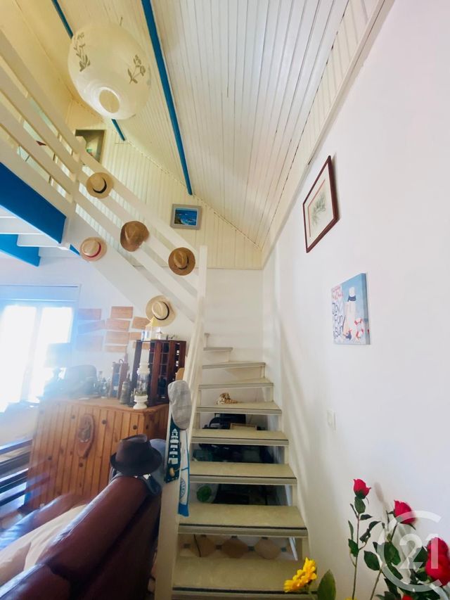 Afficher la photo en grand Appartement T4 à vendre - 4 pièces - 60.06 m2 - QUIBERON - 56 - BRETAGNE - Century 21 La Presqu'Île