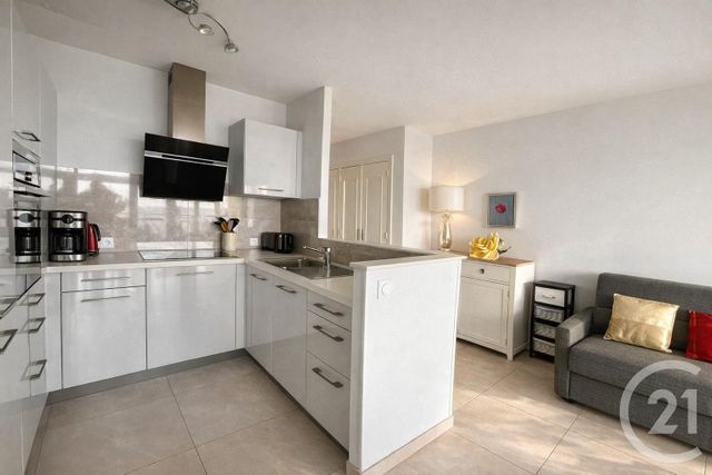 Appartement Studio à vendre - 1 pièce - 34.58 m2 - QUIBERON - 56 - BRETAGNE - Century 21 La Presqu'Île