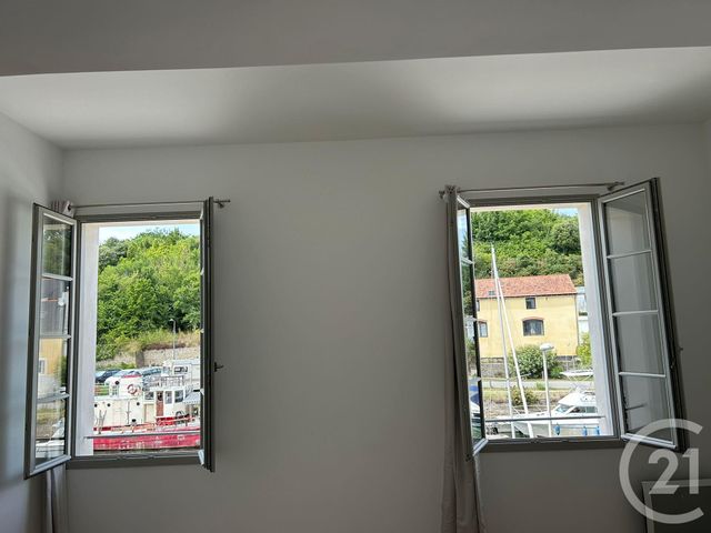 Afficher la photo en grand Appartement T2 à vendre - 2 pièces - 41.58 m2 - LE PALAIS - 56 - BRETAGNE - Century 21 La Presqu'Île