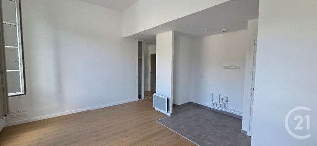 Afficher la photo en grand Appartement T2 à vendre - 2 pièces - 41.58 m2 - LE PALAIS - 56 - BRETAGNE - Century 21 La Presqu'Île