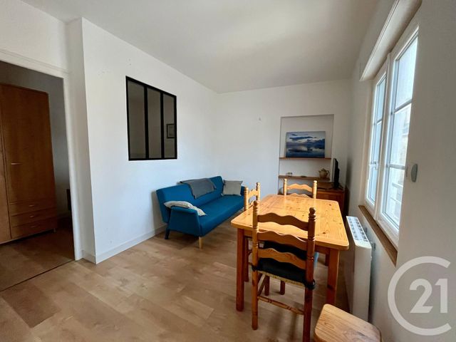 Appartement T2 à louer - 2 pièces - 27.82 m2 - QUIBERON - 56 - BRETAGNE - Century 21 La Presqu'Île