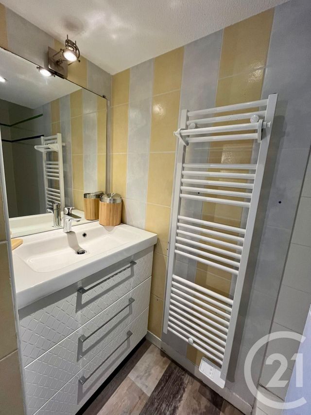 Appartement T3 à vendre - 3 pièces - 69.43 m2 - SAUZON - 56 - BRETAGNE - Century 21 La Presqu'Île