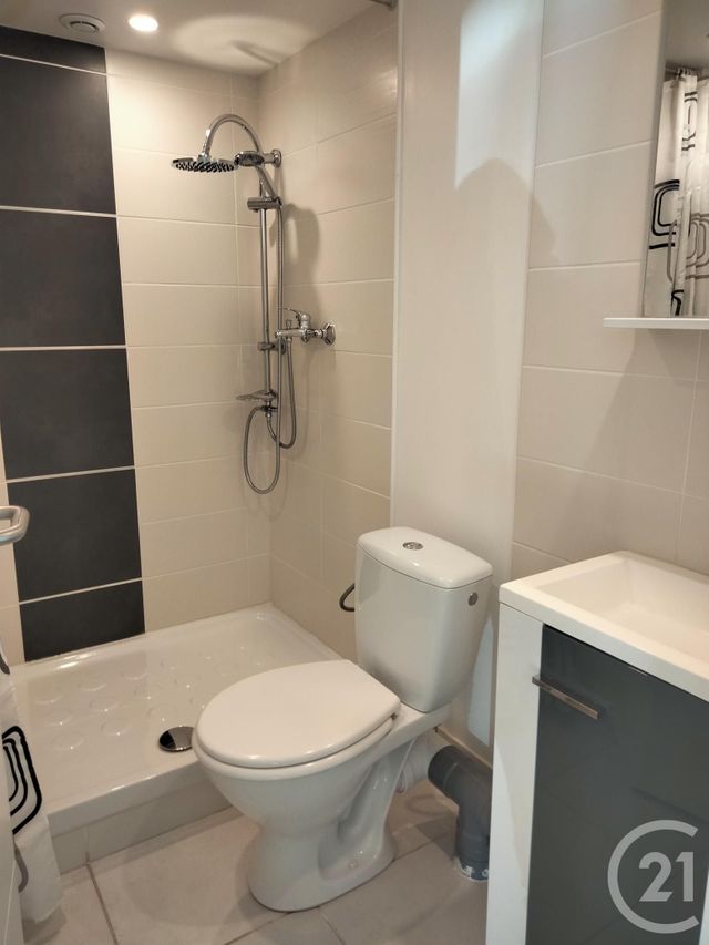 Appartement Local à louer - 2 pièces - 40.2 m2 - QUIBERON - 56 - BRETAGNE - Century 21 La Presqu'Île