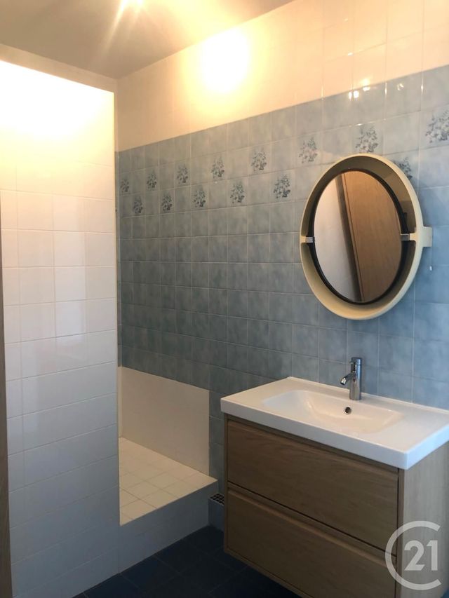 Appartement T3 à louer - 3 pièces - 79.18 m2 - QUIBERON - 56 - BRETAGNE - Century 21 La Presqu'Île