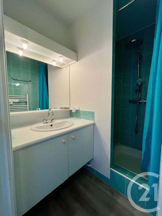 Appartement T2 à louer - 2 pièces - 43.72 m2 - QUIBERON - 56 - BRETAGNE - Century 21 La Presqu'Île