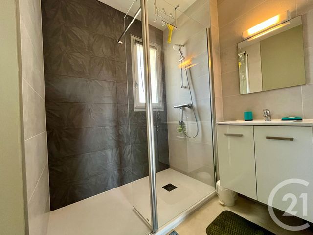 Appartement T2 à louer - 2 pièces - 54.56 m2 - QUIBERON - 56 - BRETAGNE - Century 21 La Presqu'Île
